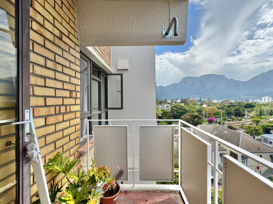 2 Bedroom Property for Sale in Kenilworth Western Cape